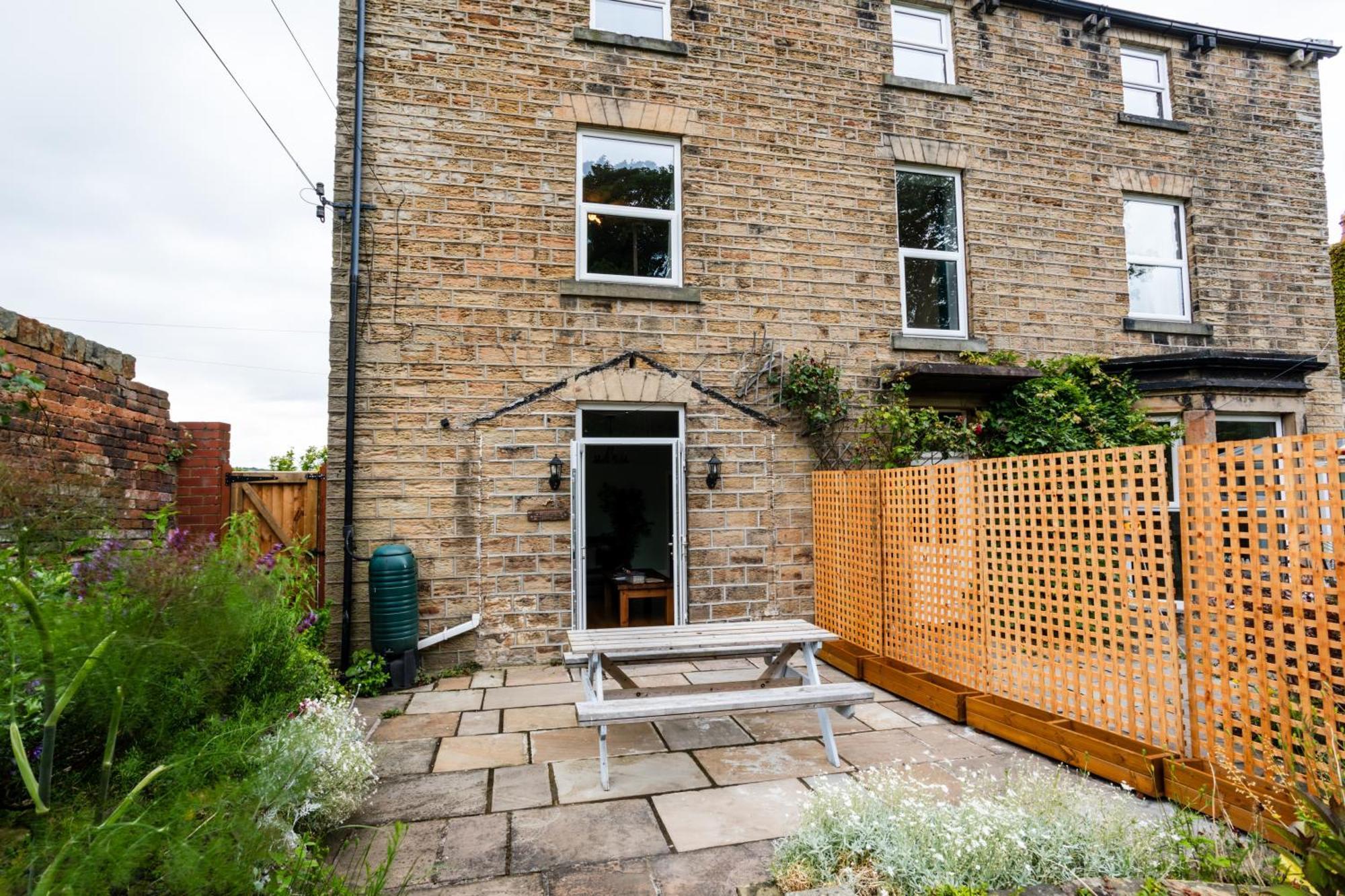 Holmfield House Vila Clayton West Exterior foto